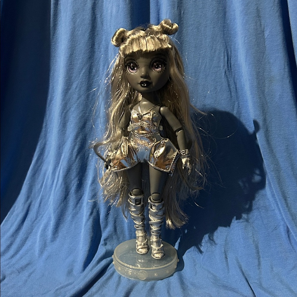 Glamorous Silver and Black Fashion Doll